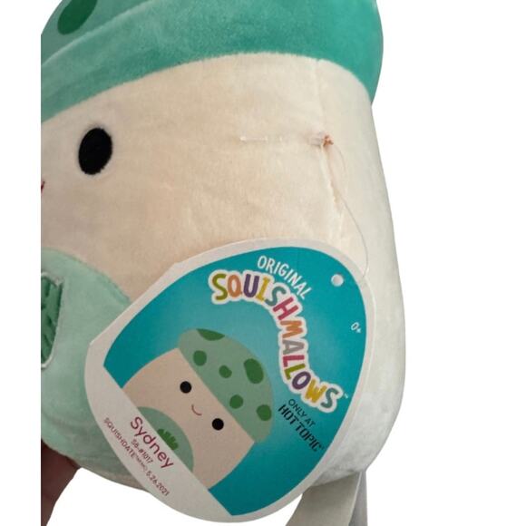 Squishmallow 8 in Mushroom Sydney Hot Topic Exclusive Kellytoy - Picture 2 of 3